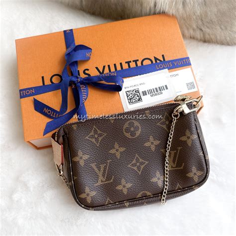 louis vuitton mini monogram